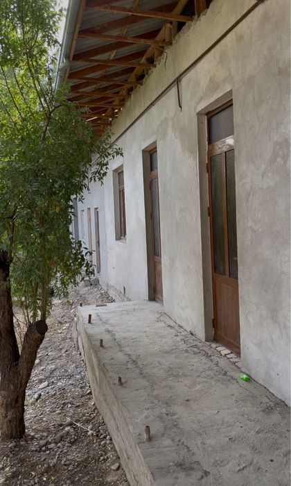 Ховли уй сотилади