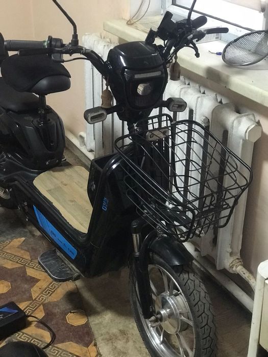 EKO E200 электроскутер