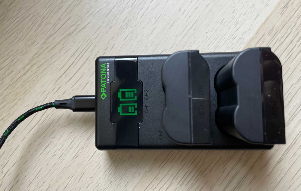 2 батерии EN-EL15c и зарядното съвместими с Nikon  Z7 II Z7 Z6 II Z6 Z5 D850 D810 D800 D780 D750 D500 D7500 D7200 D610 V1