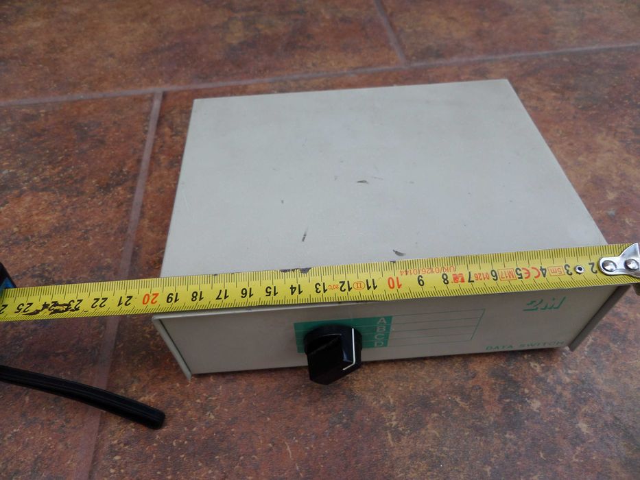 Cutie cu comutator 8x4 pozitii,32 pozitii pentru proiecte,camere supraveghere