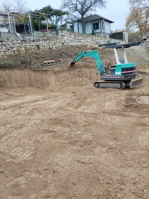 Услуги с багер и самосвал Русе     350 лв