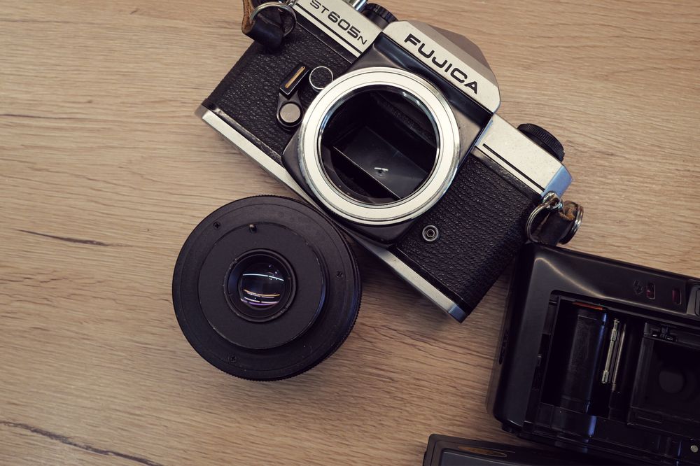 Lot aparate foto Olympus Trip MD Yashica J2 si Fujica st605n 28mm 2.8