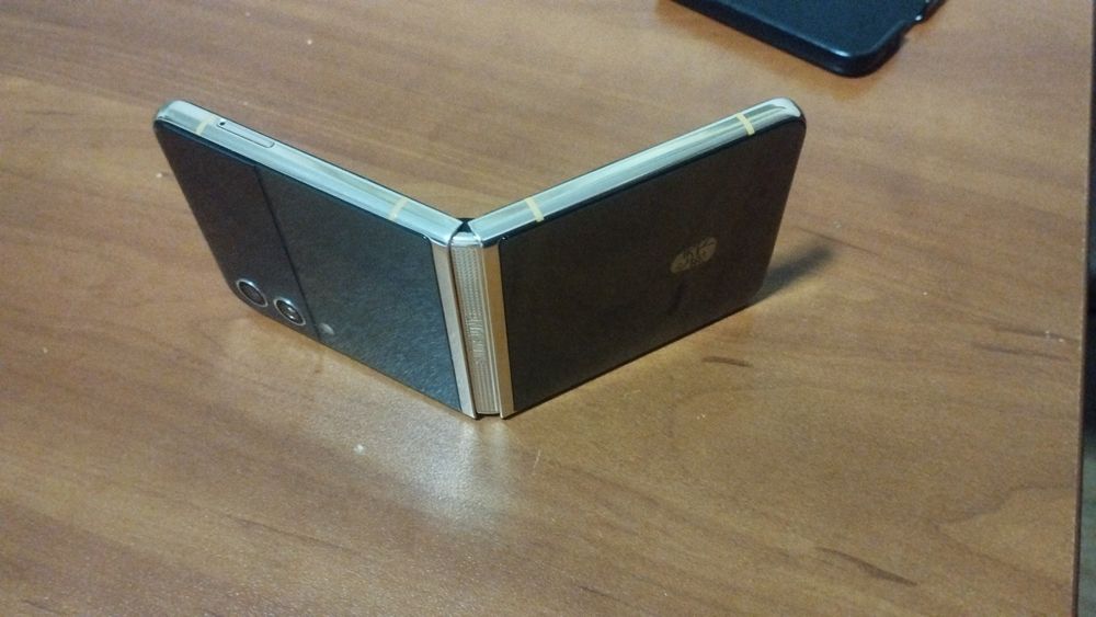 Самсунг W23 flip 256g.