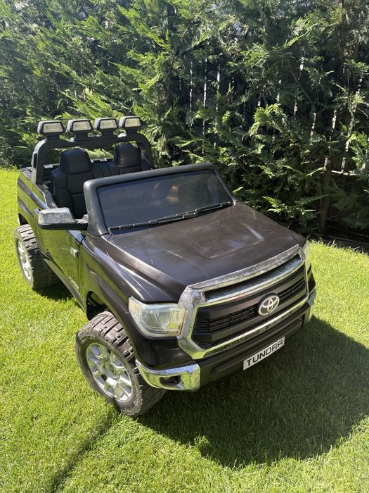 Toyota tundra masina electrica / motocicleta si tricicleta