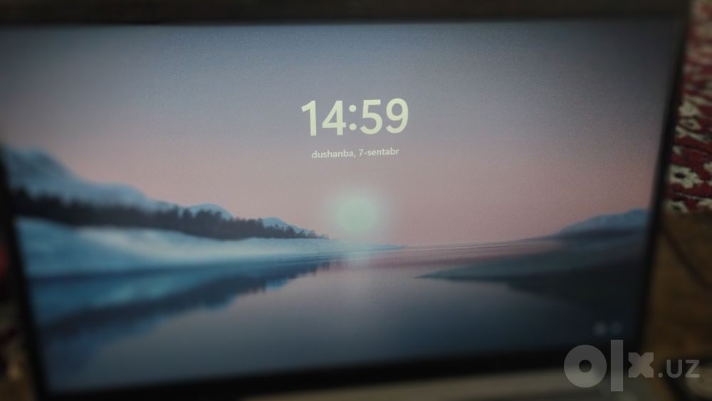 LENOVO Noutbuk sotiladi