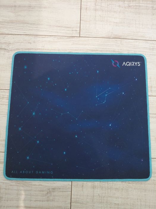 Mousepad Aqirys aproape nou