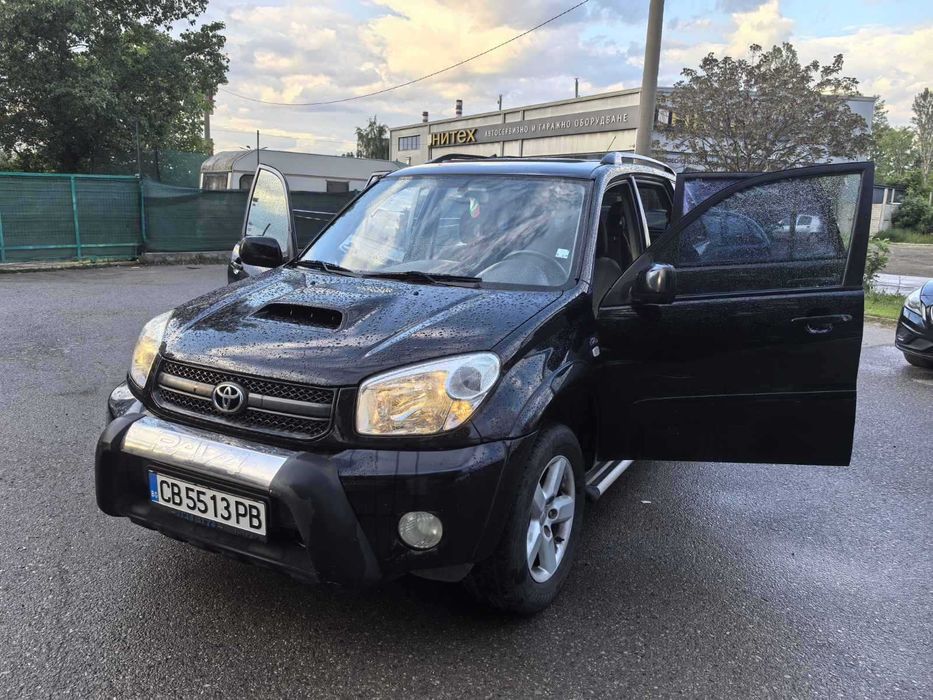 Продава Toyota RAV 4