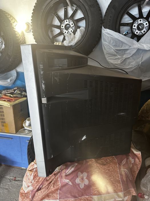 Продам телевизор