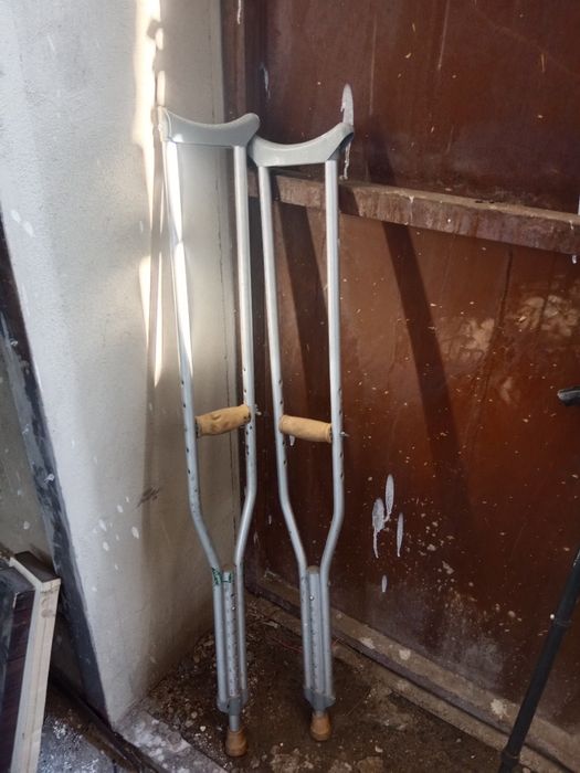 Продам костыли..