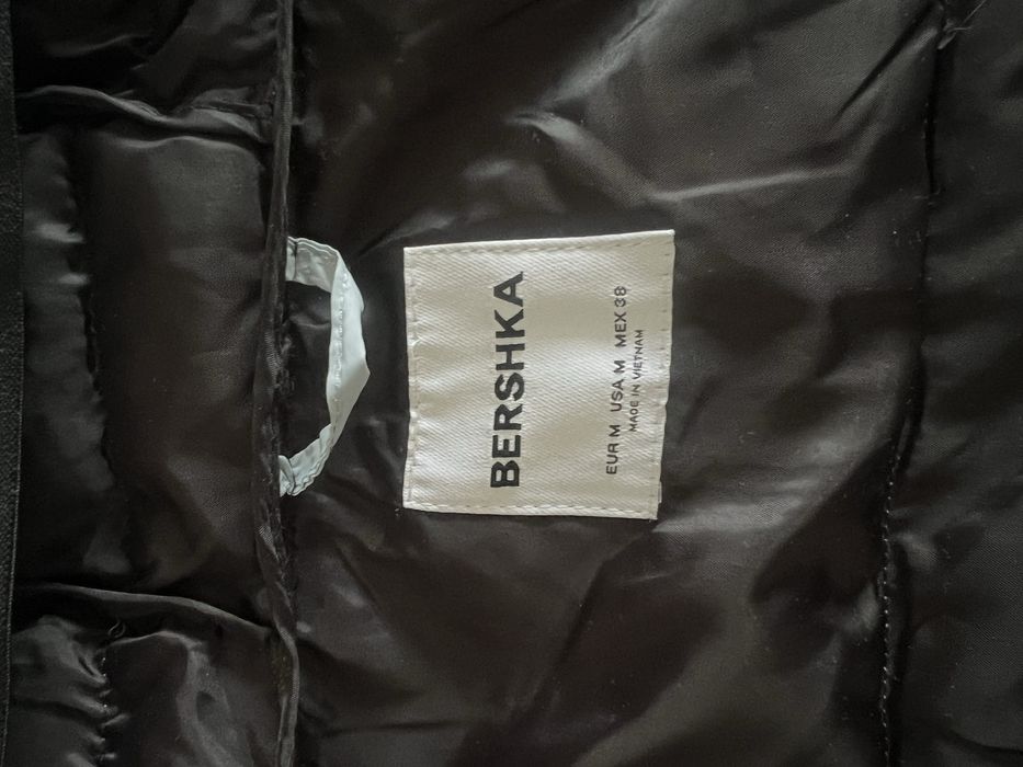 Ветровка Bershka