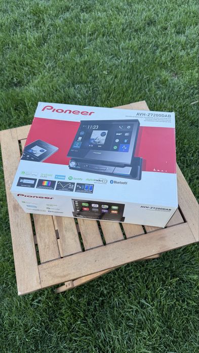 Player multimedia auto pioneer avh-z7200dab - carplay, android auto, ecran retractabil