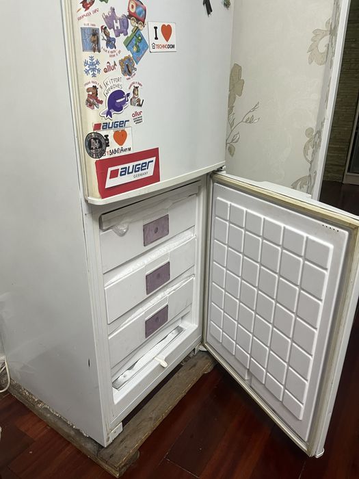 Продам холодильник