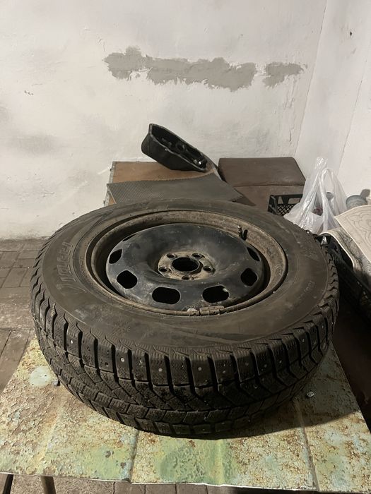 4диска вместе 4 Шины 2липучки 2 шипованные шины