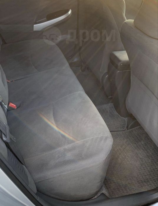 Продам Toyota prius 2010г