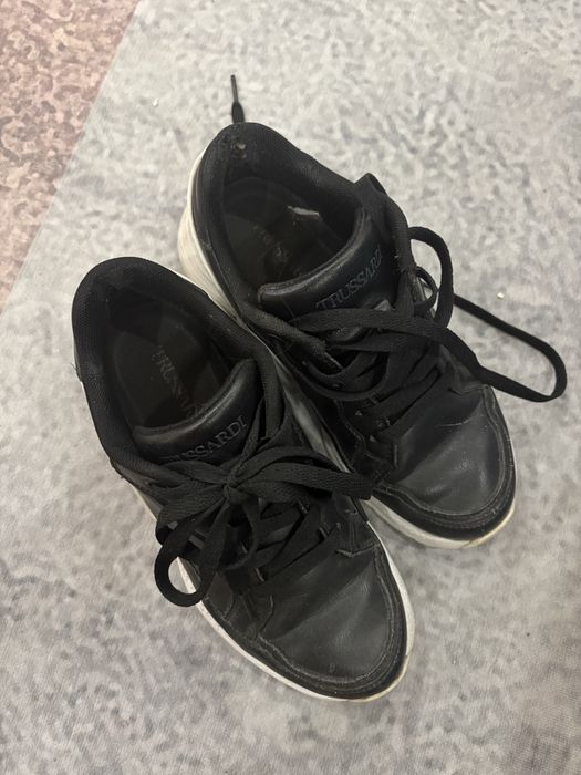 Продам брендовые кроссовки