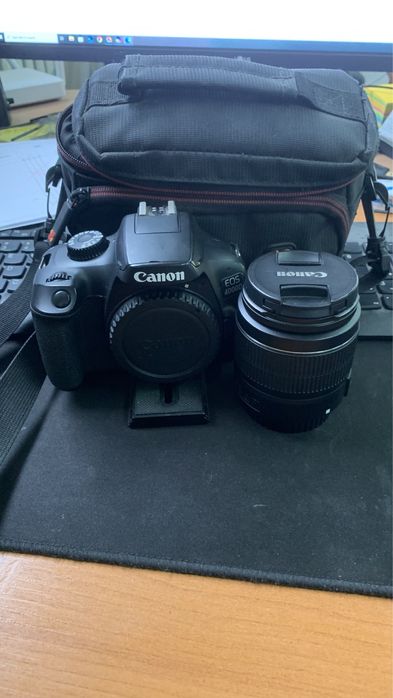 Canon EOS 4000d DSLR +inca un obiectiv