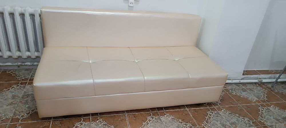 Кушетка  2 штуки