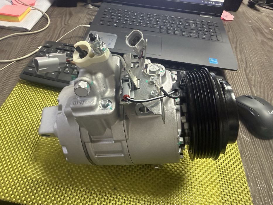 Компрессор кондиционера Toyota 3UZ-Fe 4.3