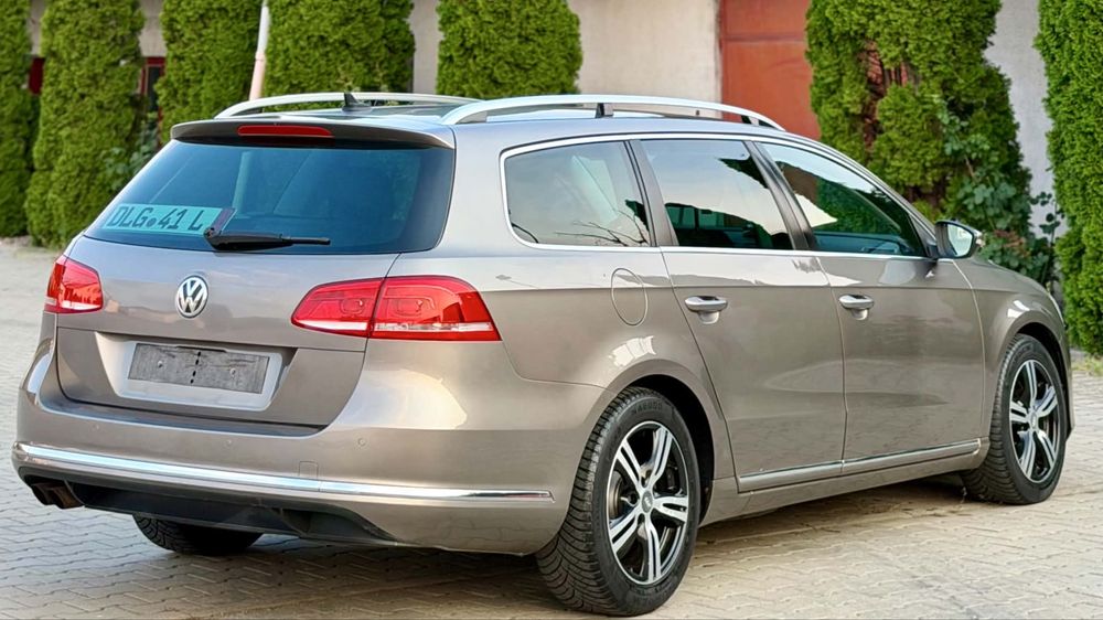 Volkswagen Passat 2.0 TDI– Cutie Automată- impecabil !!!