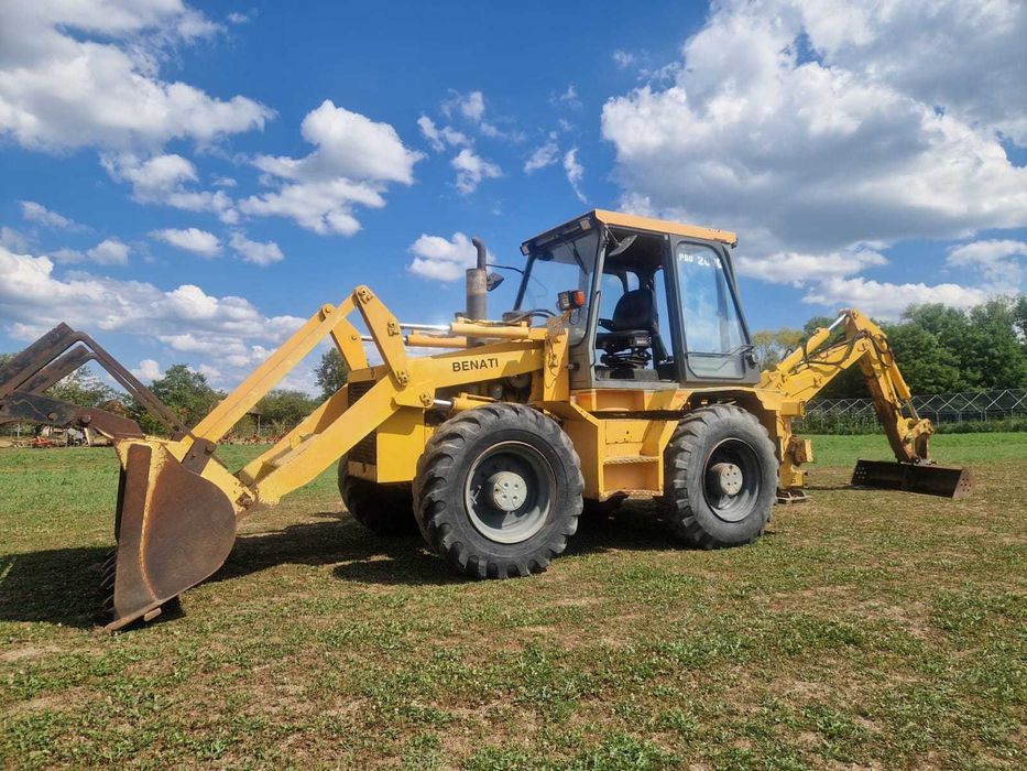 Buldoexcavator Benati 2000