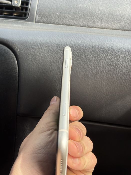 Iphone 11  64gb 77% Айфон 11