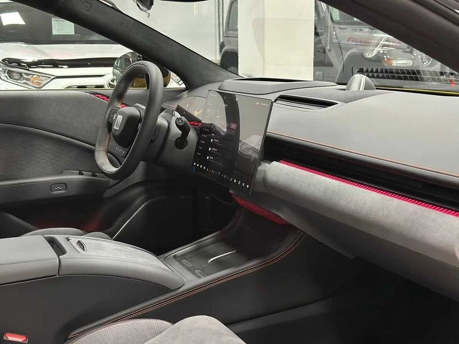 Zeekr 007 naxt va xalol nasiya