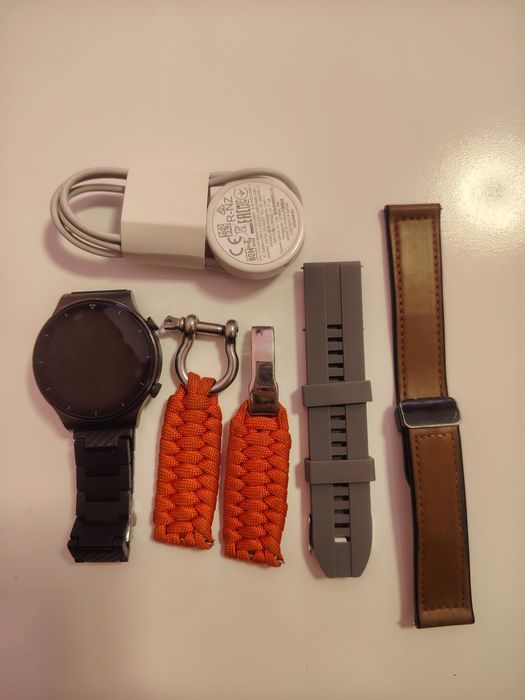 Смарт часовник Huawei и Amazfit