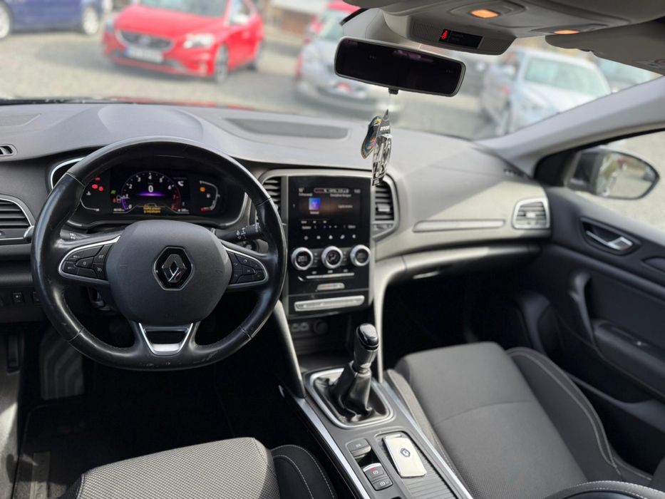 RENAULT Megane 2023 — imagine 5
