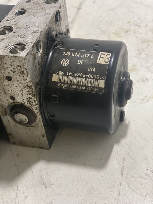 Pompa ABS Volkswagen Golf4 Bora Octavia A3 1J0614517E / 1C0907379E