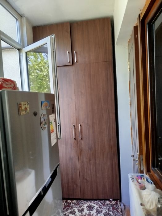 Продается однокомнатная квартира переделано двухкомнатный,.