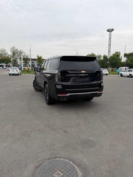 Chevrolet Tahoe 2025 — 3