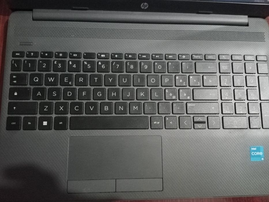 Kompyuter, HP core i5 kafolati bilan