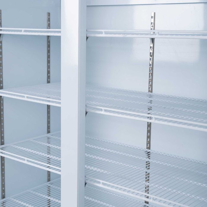 Холодильный шкаф двухдверный на 930л гарантия