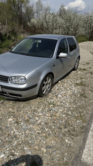 Vand Golf 4 pentru dezmebrari sau pentru circulatie