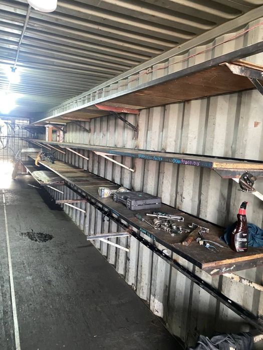 Sergili avtozapchast b/u-dokon sotiladi,Konteyner