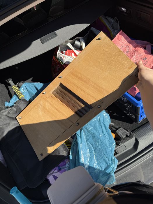 Răzătoare manuală din lemn, model vechi