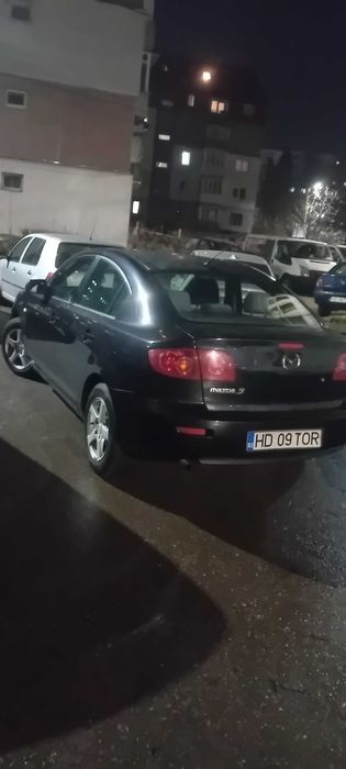 vând mazda 3 an 2006 preț 1500 negociabil