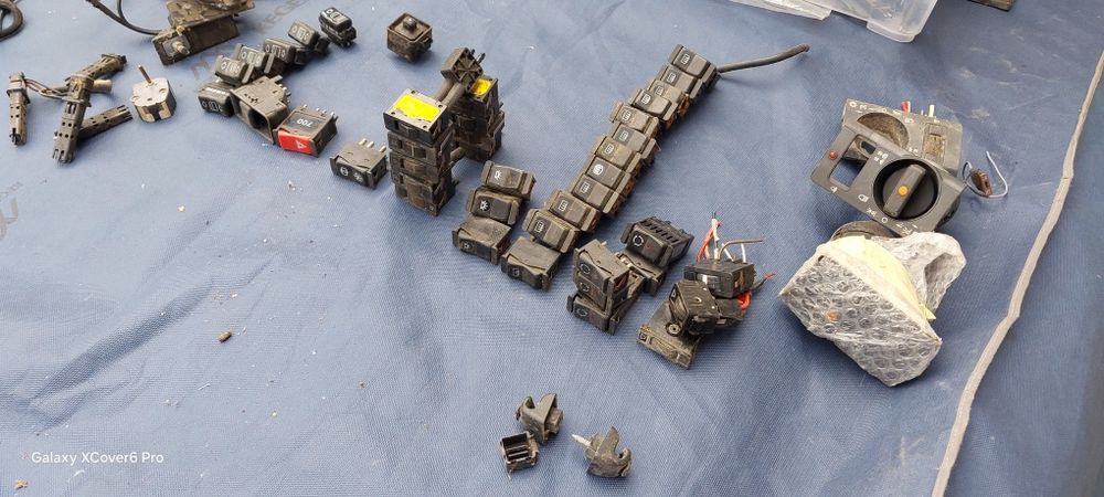 Мерцедес w126 w116 r107 w123 части