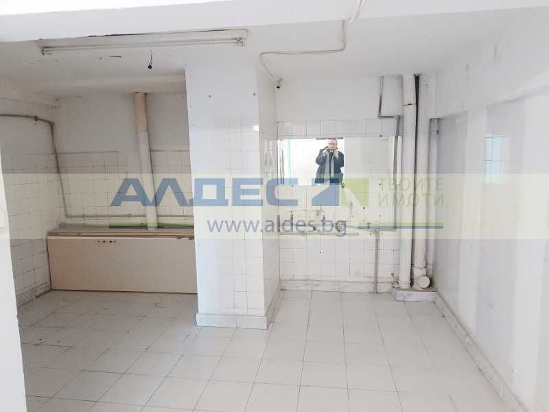 Дава се под наем Офис в София, Хладилника - 250 кв.м за 1895.16 € - Снимка #10
