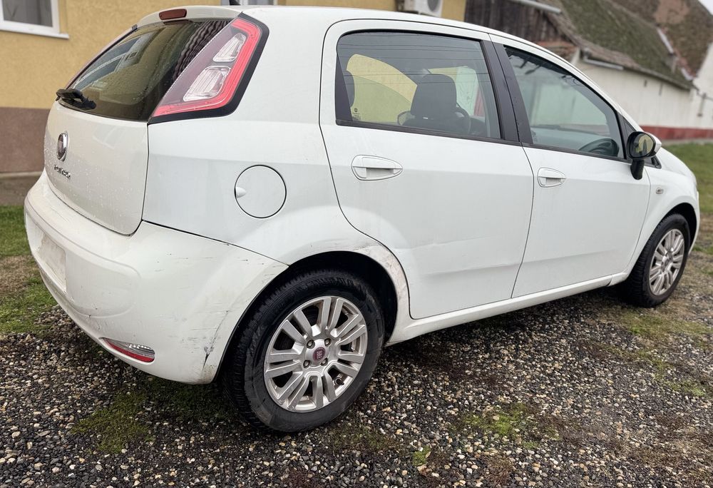 Fiat Grande Punto Evo/ 2013