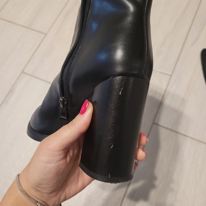 Vând botine piele, mărimea 37, Benvenuti