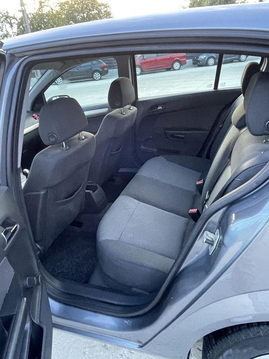 Opel astea h semiautomată