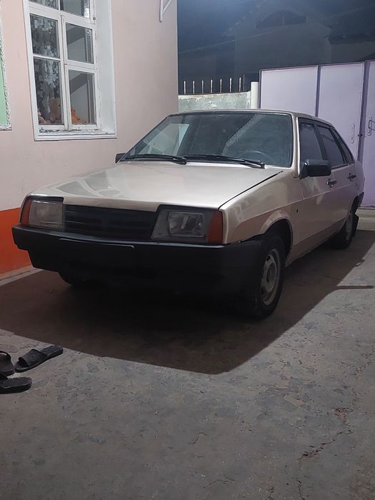Авто в среднем состояние есть тор при осмотре