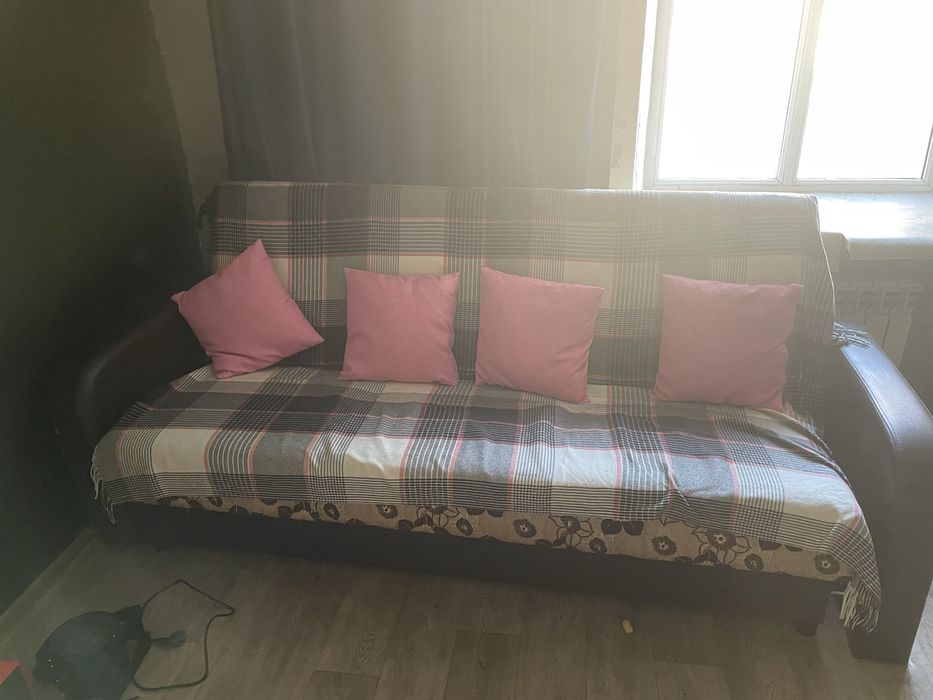 Продам диван в хорошем состоянии