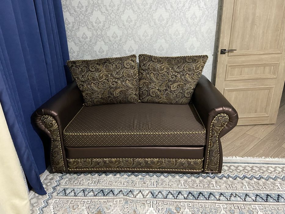 Продам диван с диванчиком