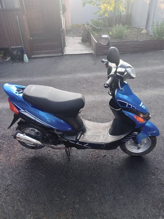 Продам скутор 50 кубов