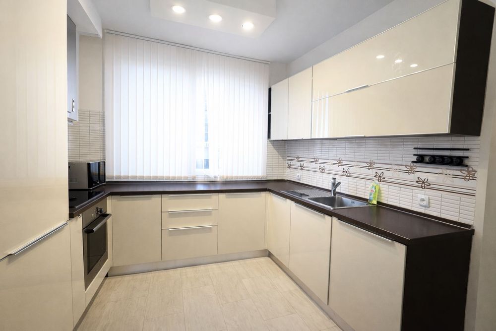 Продава се Тристаен апартамент в Асеновград - 103 кв.м за 758 €/кв.м - Снимка #5