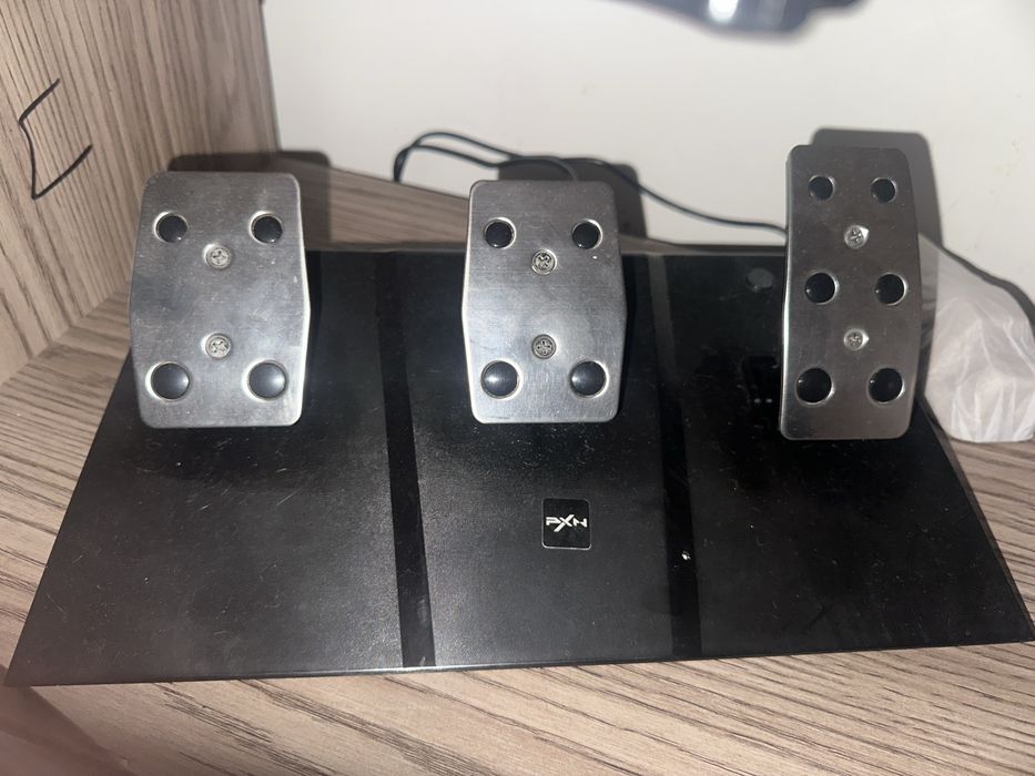 Руль игровой pxn
