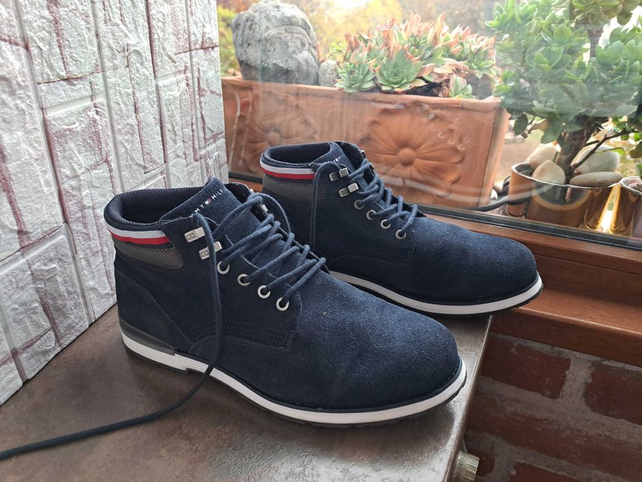 мъжки зимни обувки,боти,кубинки,ном43,Tommy Hilfiger