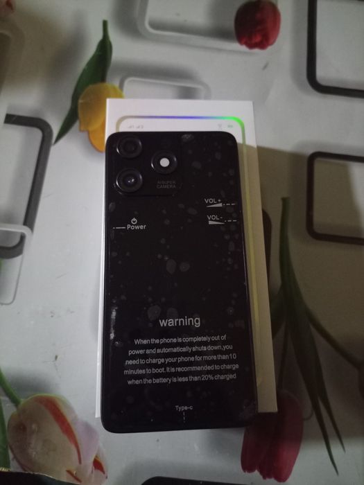 Продам смартфон SPARK 40 PRO      новый